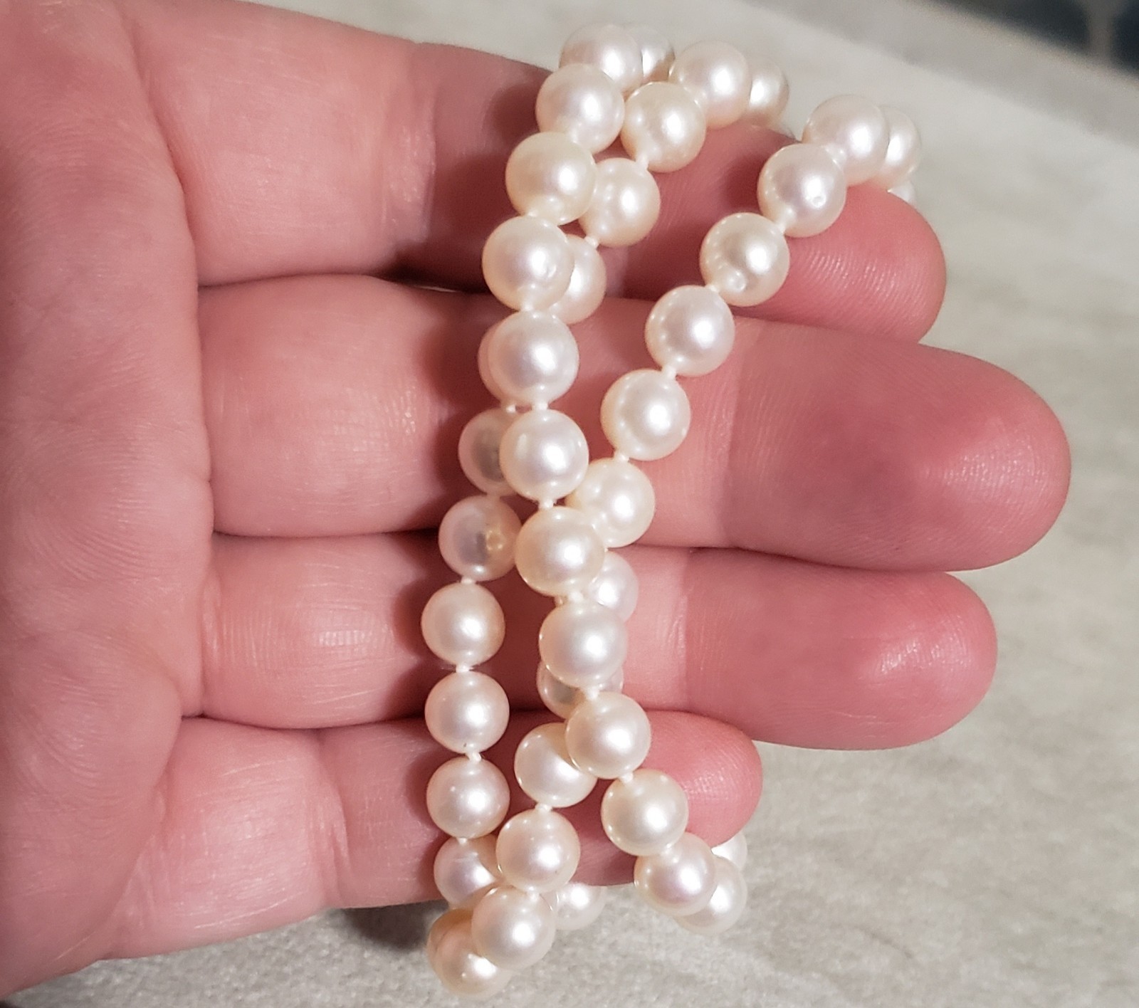 6mm fresh water white pearl string with 14K gold clasp 18.5″