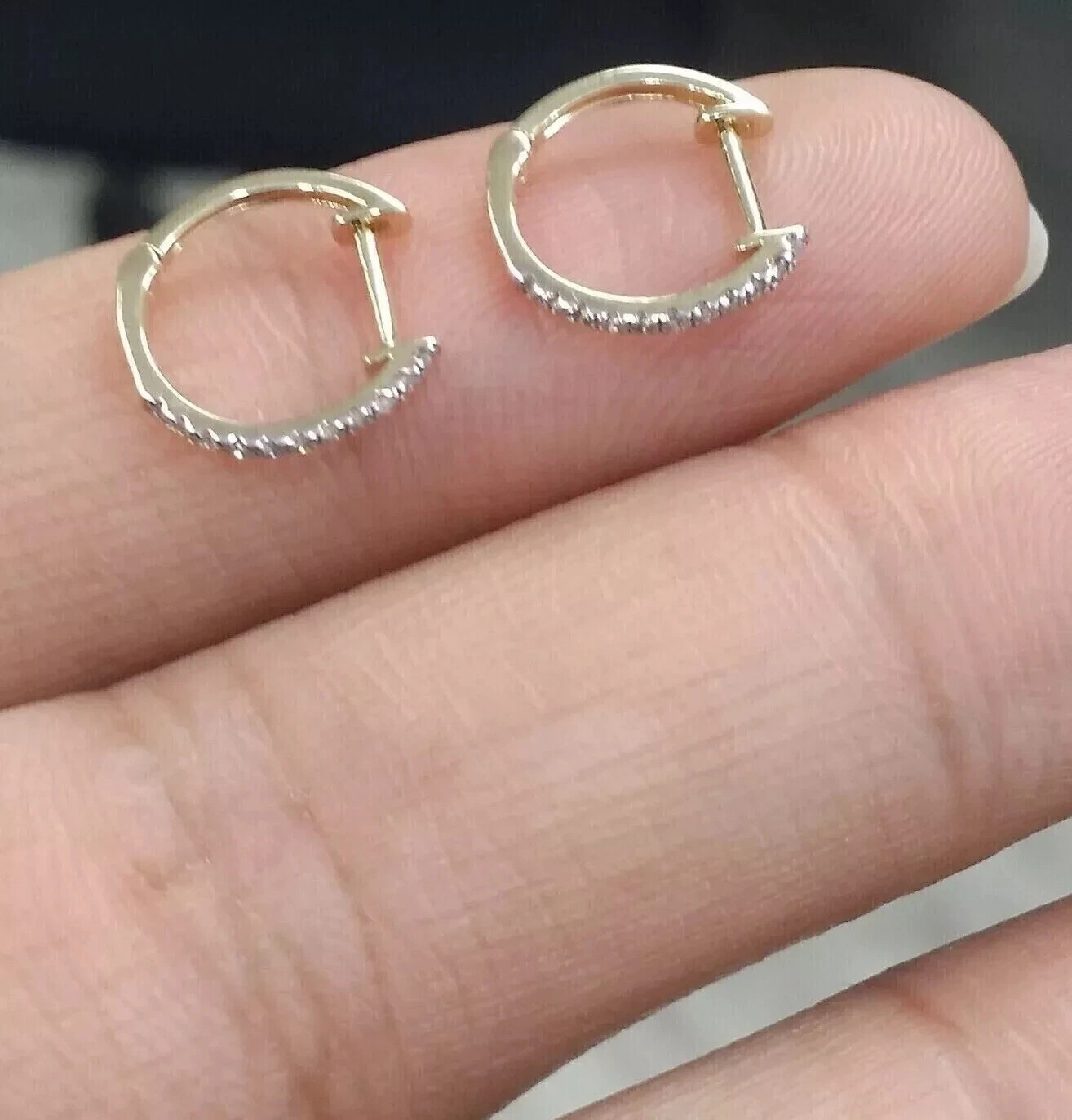 1Ct Round-Cut Moissanite Huggie Hoop Earrings 14K Yellow Gold Plated
