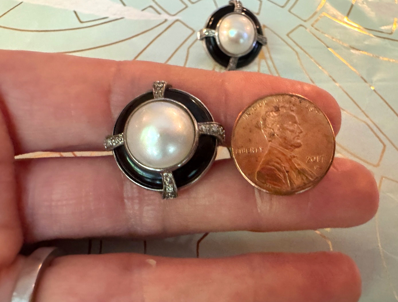 VTG Sterling Silver Pearl Earrings 925 Onyx Diamond Omega Back Classic Old Money