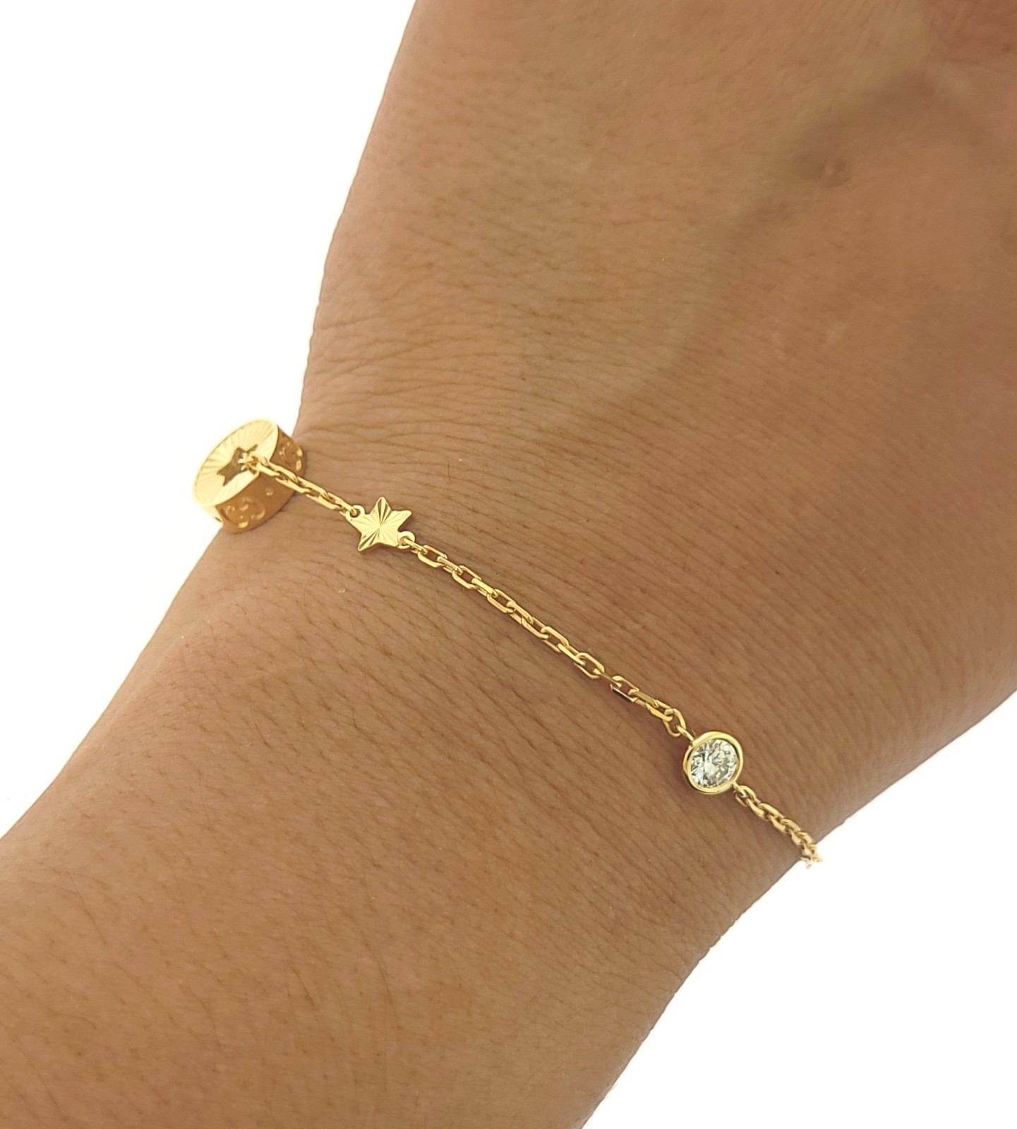 Gucci Icon Star Diamond Bracelet .60ct 18K Yellow Gold 7″ + Box