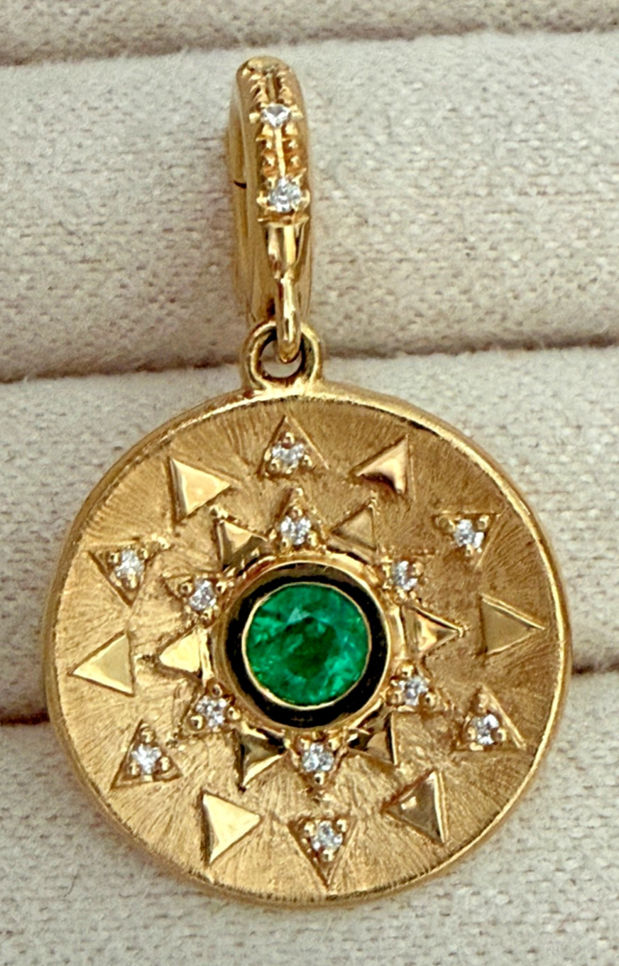 $7250 HARWELL GODFREY 18K Yellow Gold Diamond Emerald Pendant Charm Medallion