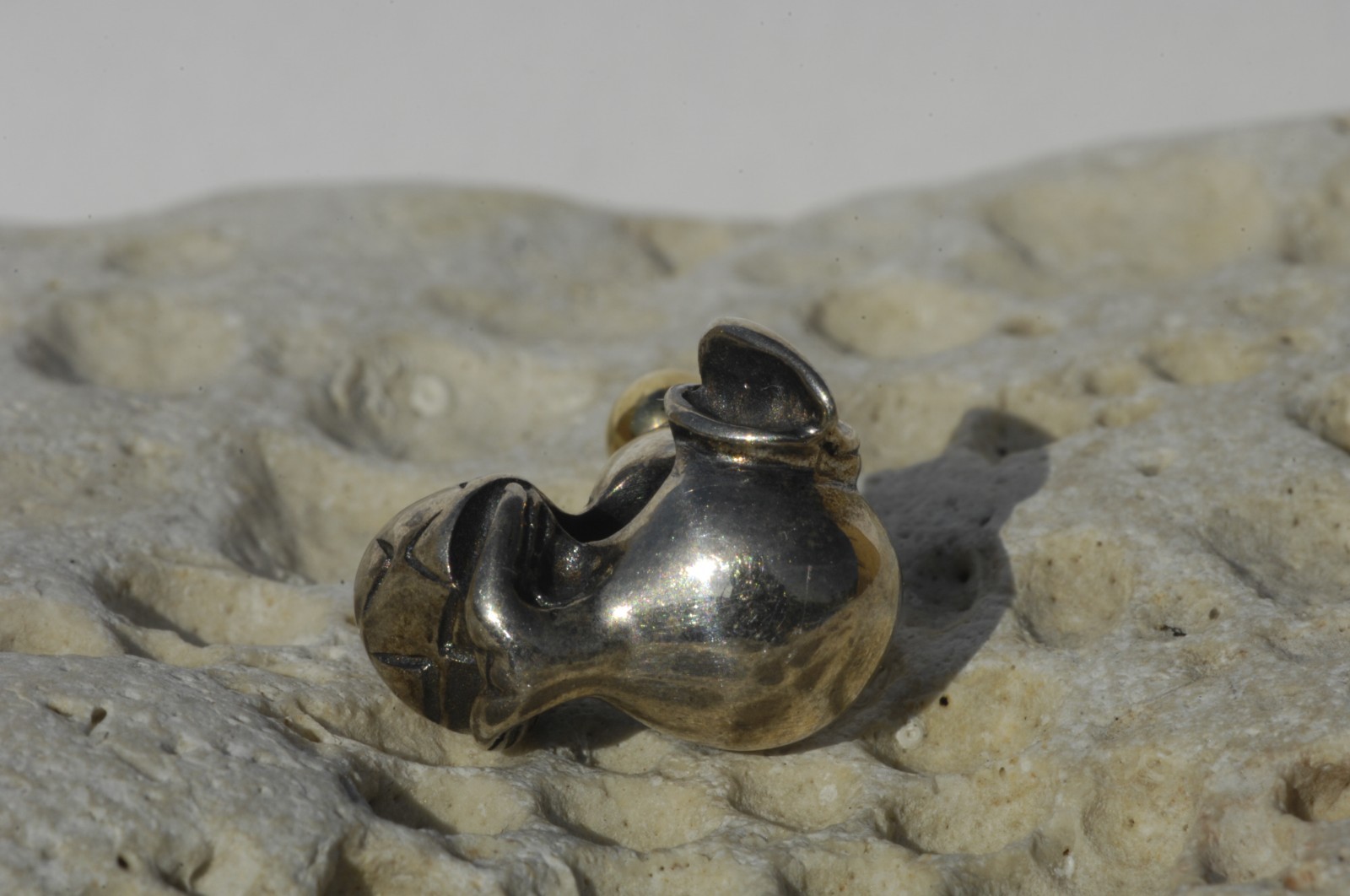 Trollbeads Sea Lion with Gold – Ball – Bicolor, 925 Silver and 18K Gold, Rare