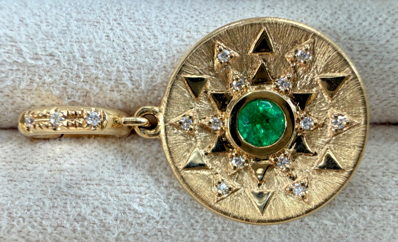 $7250 HARWELL GODFREY 18K Yellow Gold Diamond Emerald Pendant Charm Medallion
