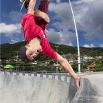 Skatista do ranking profissional Bitto da Costeira