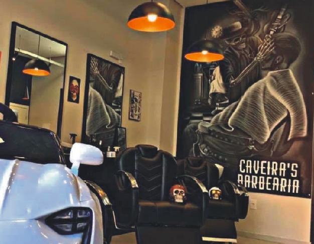 Caveiras Barbearia cuidados dos cabelos de crianças a adultos Campeche